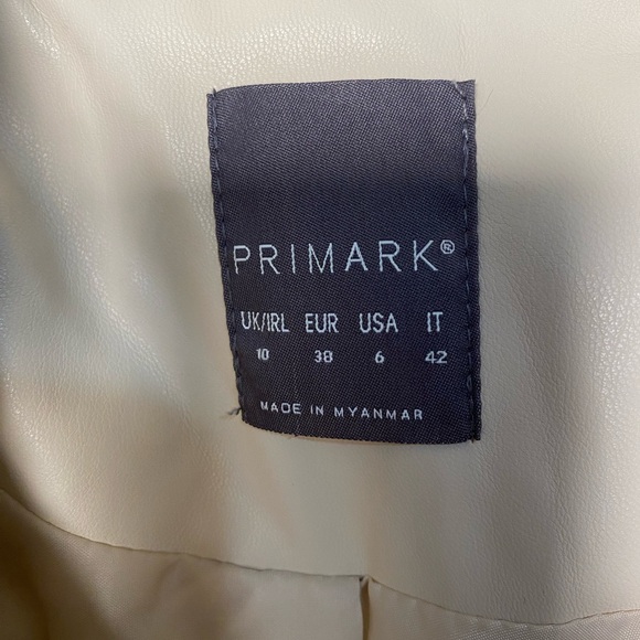 Primark Beige creme Faux Leather Jacket size 6 - Picture 2 of 6